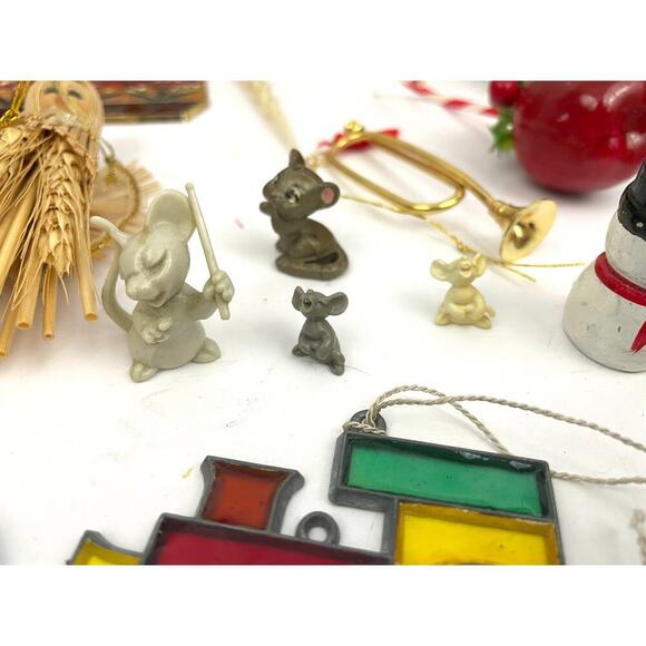 30x VTG Holiday Ornaments Christmas Wood Fabric Metal Lot Collectibles Santa - Picture 10 of 16